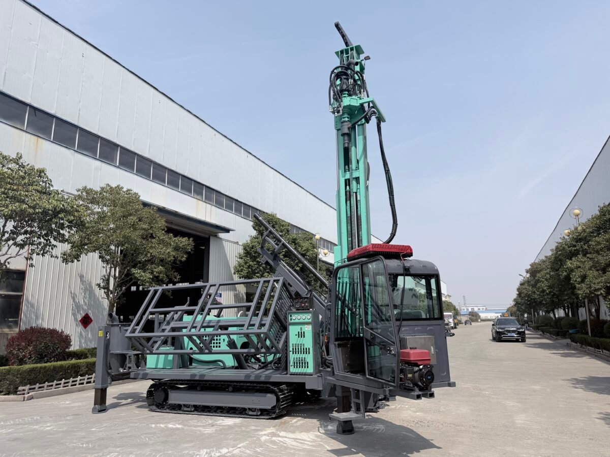 RC reverse circulation rock powder drilling rig cab integrated