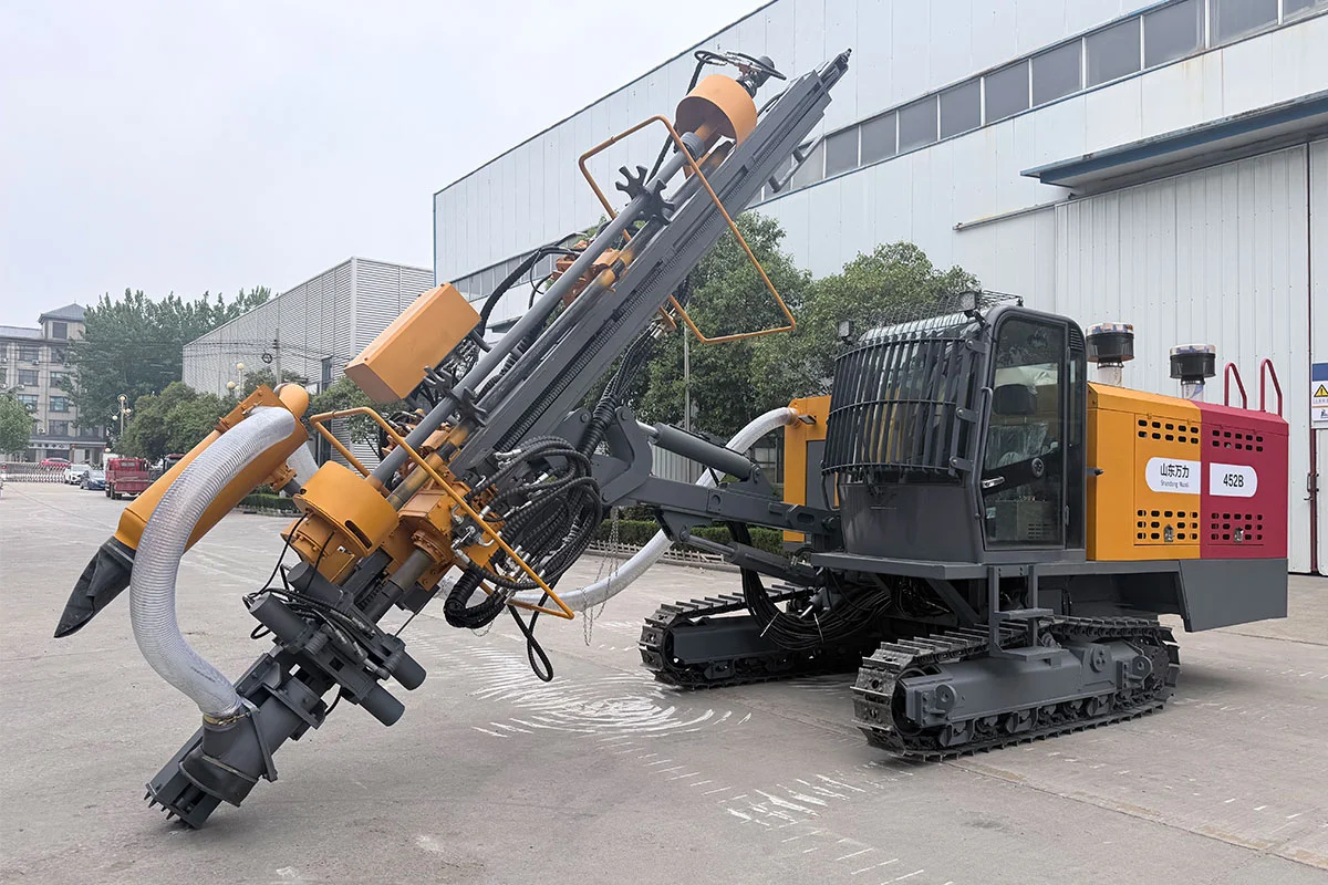 hydraulic crawler drilling rig